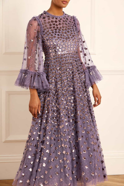 Glitzerndes langärmeliges Knöchelkleid