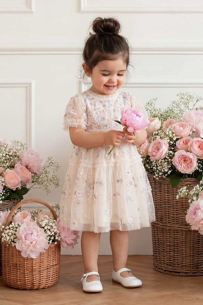 Robe pour bébé avec ruban guirlande