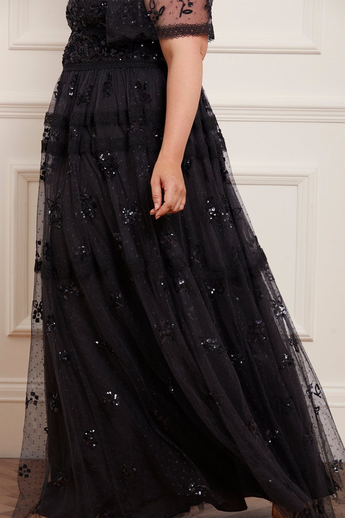 Manushi Chhillar Shines Like A Princess In Black Shimmer Dress